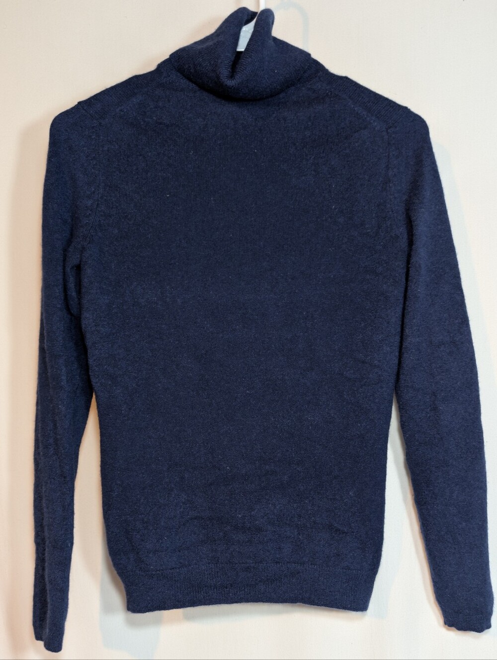 C by Bloomingdales 100% Cashmere Dark Blue Navy Long Sleeve Turtleneck Sweater S
